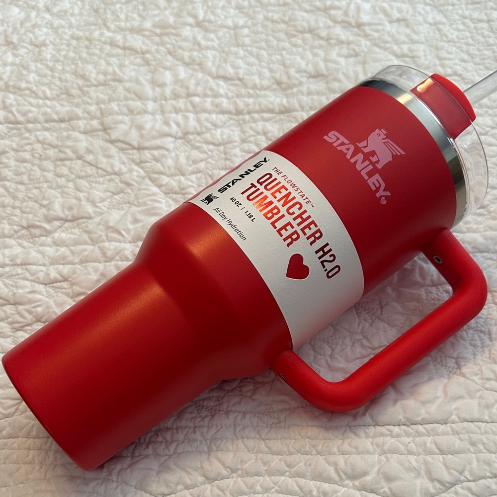 Stanley 2024 Valentines Day Target Exclusive Red 40 oz Quencher Straw New Pink